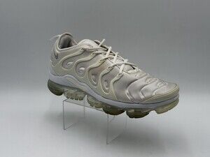 Nike Air Vapormax Plus Men’s Size 13 US Triple White Platinum Shoes 924453-100